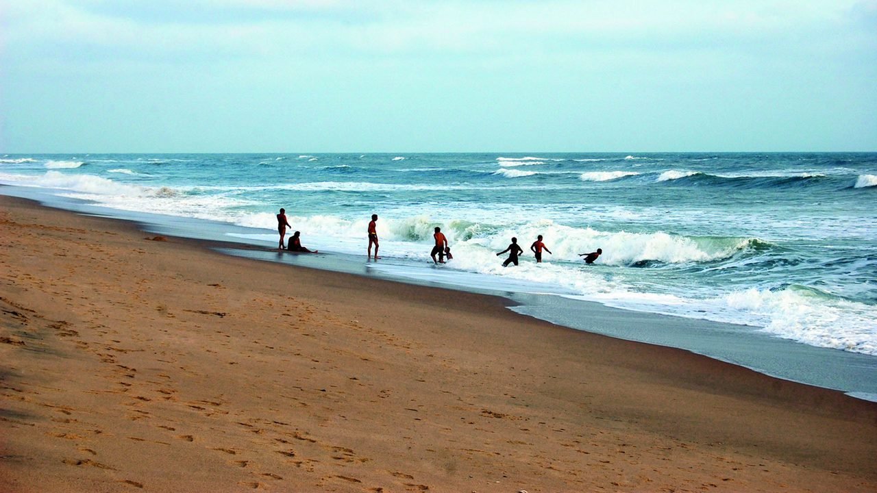 Pingleshwar Beach