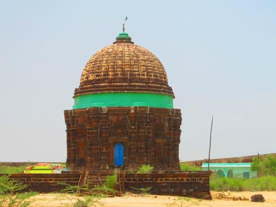 Pir Ghaus Muhammad Dargah